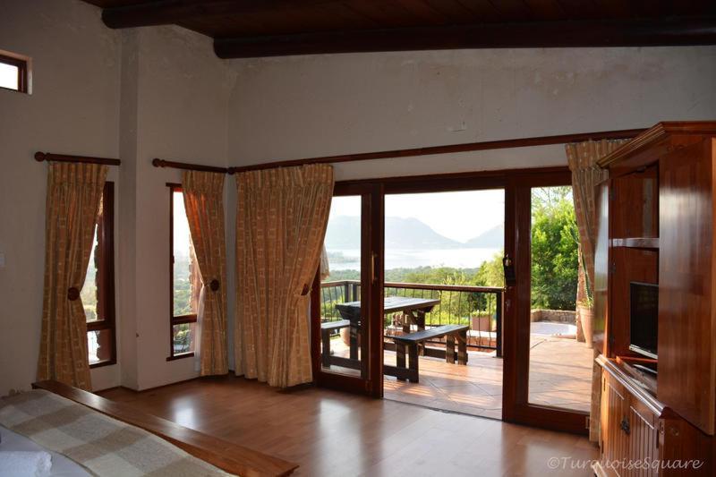 הארטביספורט La Montagne Guest Lodge מראה חיצוני תמונה