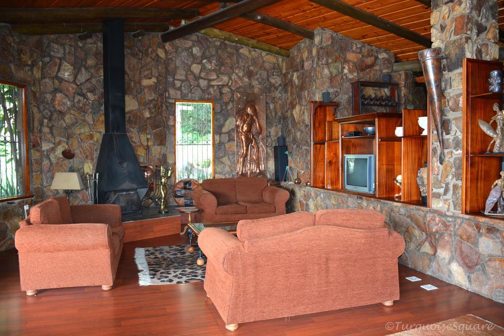 הארטביספורט La Montagne Guest Lodge מראה חיצוני תמונה