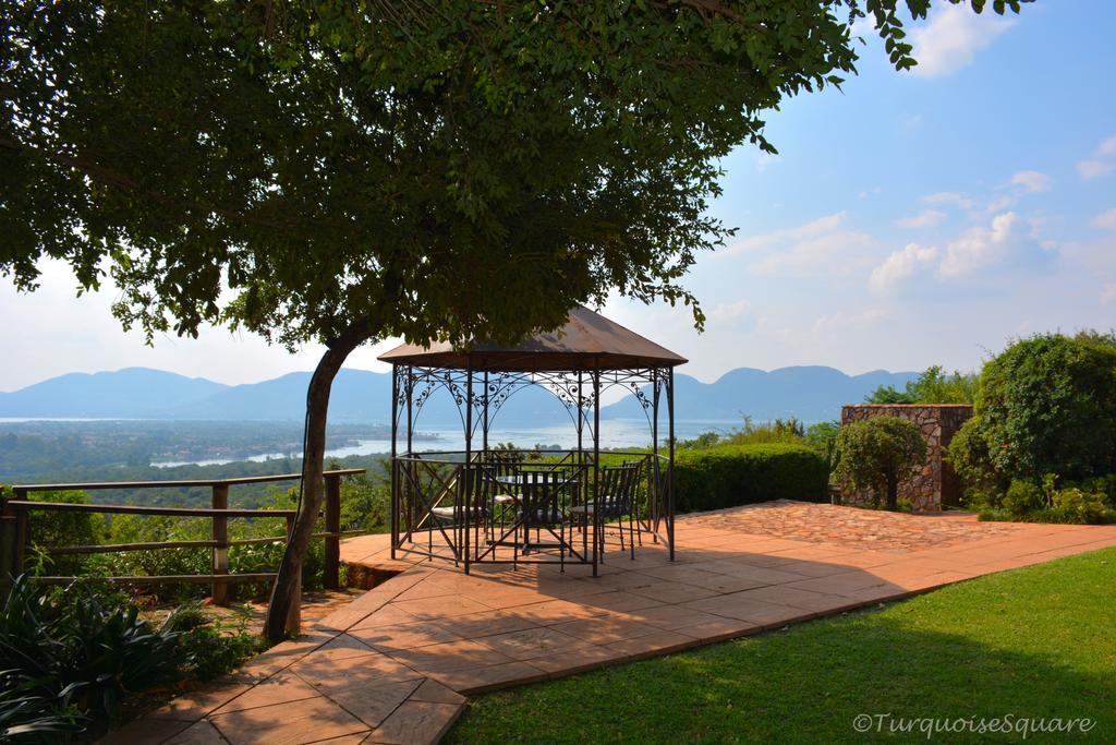 הארטביספורט La Montagne Guest Lodge מראה חיצוני תמונה